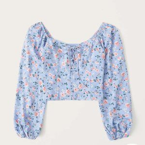 NWOT Abercrombie & Fitch Puff Sleeve Lace-Up Sweetheart Blouse (BLUE / SMALL)